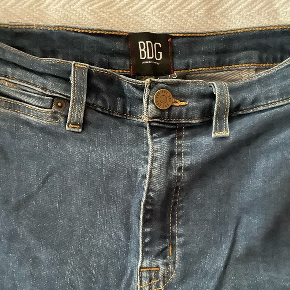 BDG Urban Outfitters pin up high rise jean shorts - Picture 4 of 6